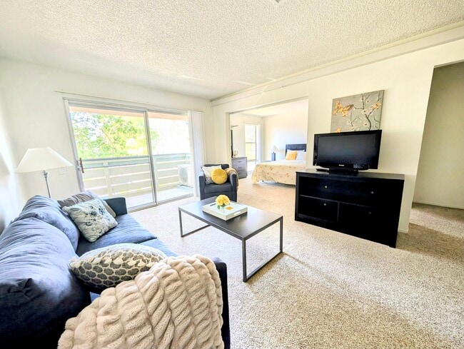 Building Photo - Oxford Parkside Apartments