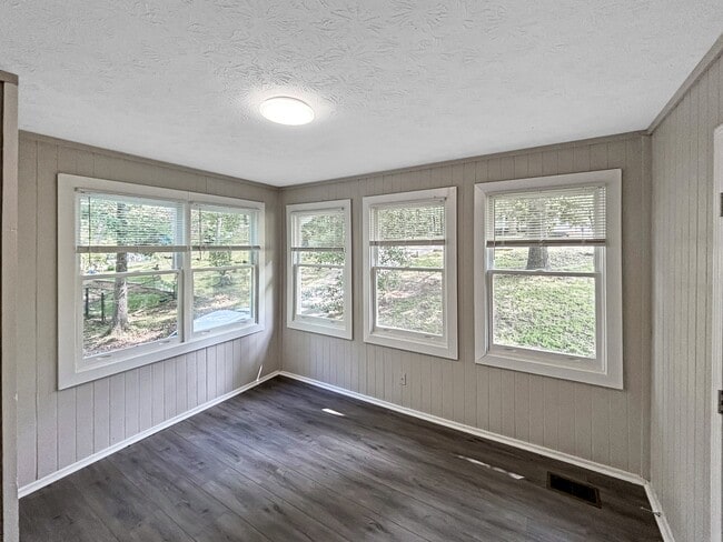 Foto del edificio - 4620 Sequoia Cir