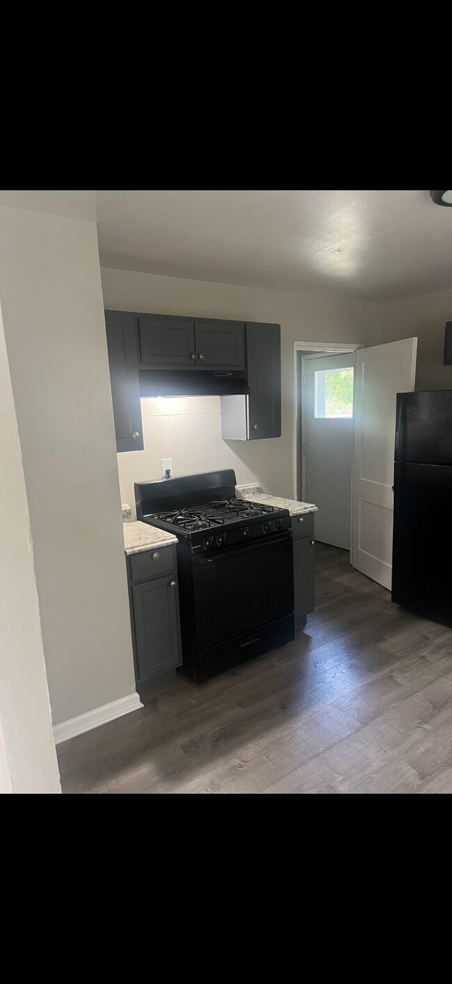 Foto del edificio - 4832 N 54th St