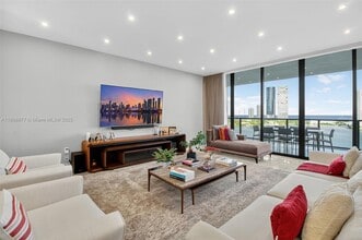 Building Photo - 5000 Island Estates Dr