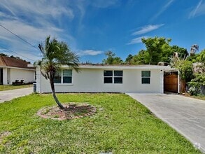 Building Photo - 2141 Mango Ave