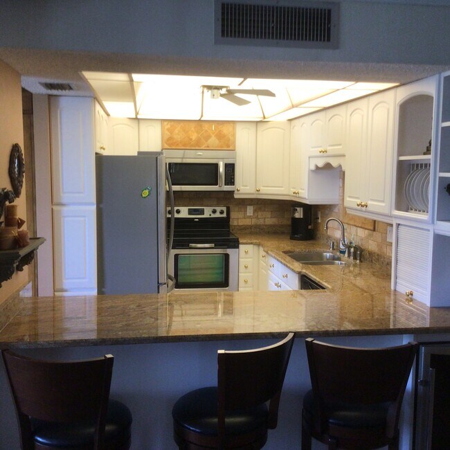 14800 Walsingham Rd Unit 716, Largo, FL 33774 Condo for Rent in Largo