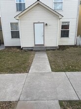 Building Photo - 317 W Spruce St