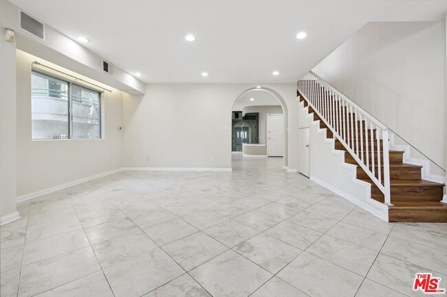 Building Photo - 12010 Texas Ave