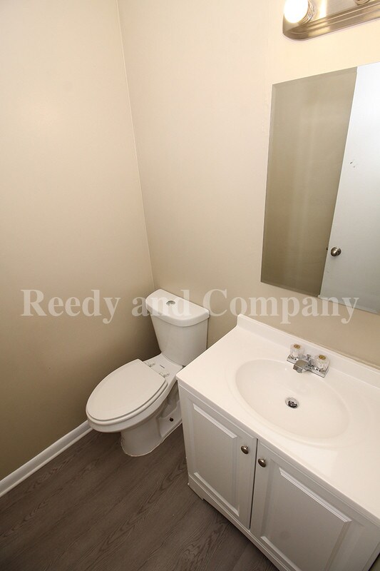 Building Photo - 3800 High Bridge Ct