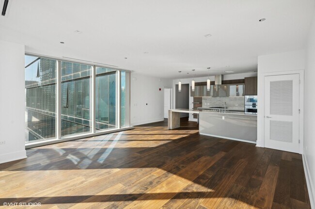 Building Photo - 363 E Wacker Dr