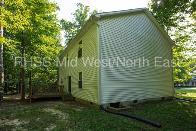 Building Photo - 609 Santa Fe Trl