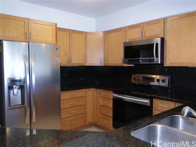 Building Photo - 7007 Hawaii Kai Dr