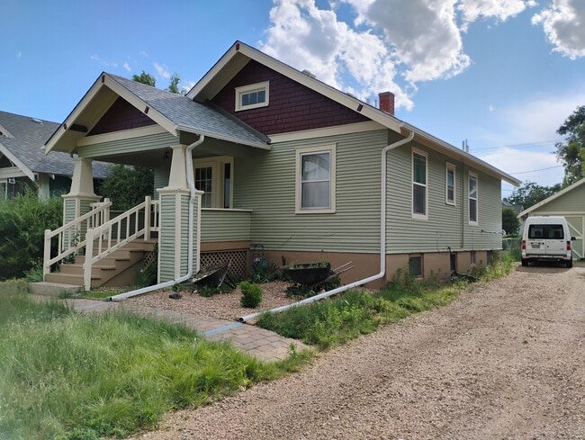 Building Photo - 1831 6th Ave
