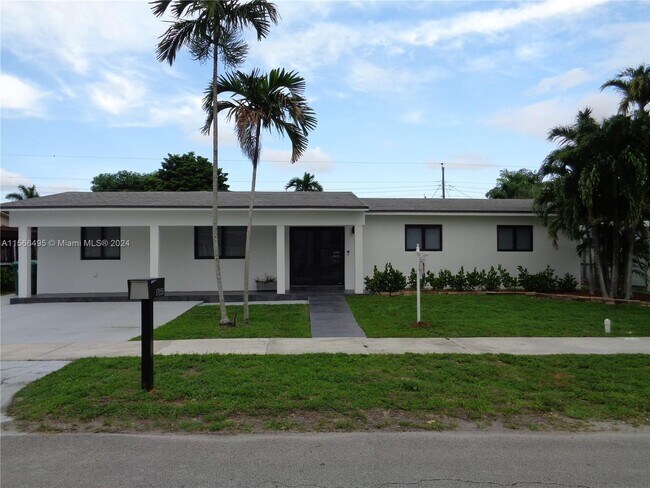 Building Photo - 17651 NW 82nd Ct