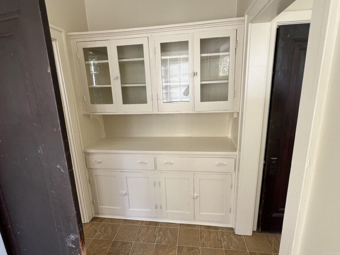 Foto del edificio - 717 Wright Ave