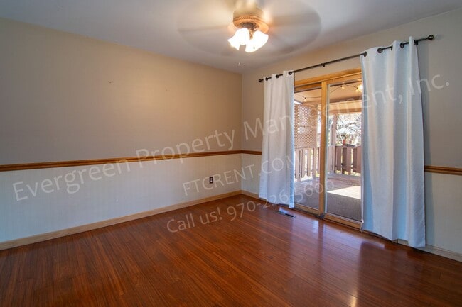Building Photo - 2206 Wakefield Dr