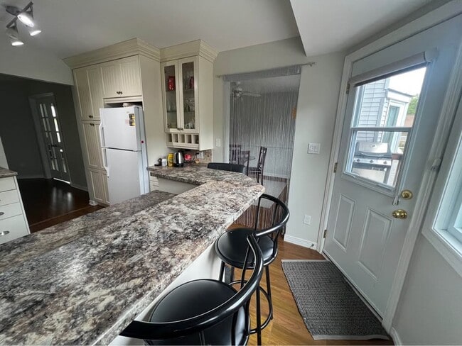 Photo du bâtiment - 1730 Murphy Rd