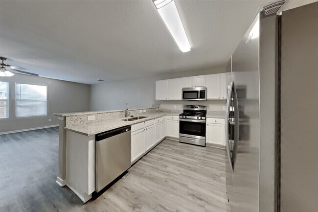 Building Photo - 5047 Lamppost Hill Ct