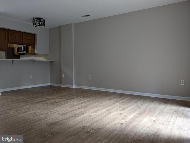 Foto del edificio - 3758 Madison Ln