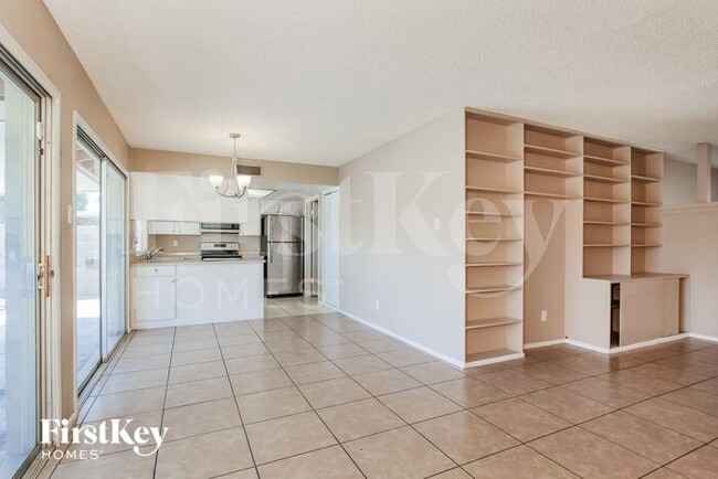 Building Photo - 4132 W Desert Cove Ave