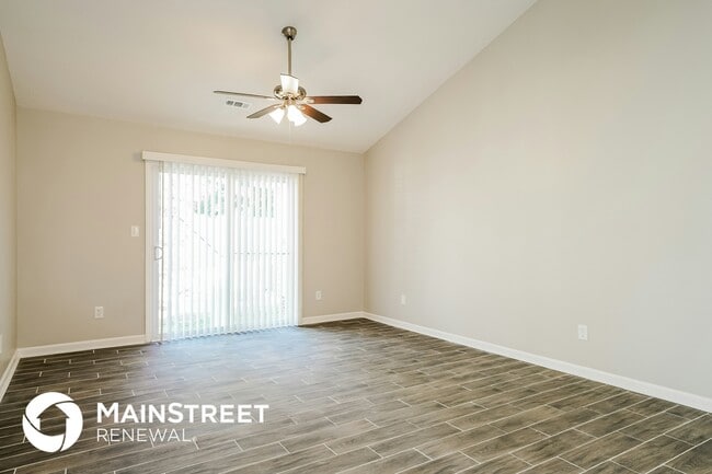 Foto del edificio - 1915 Collier Rd