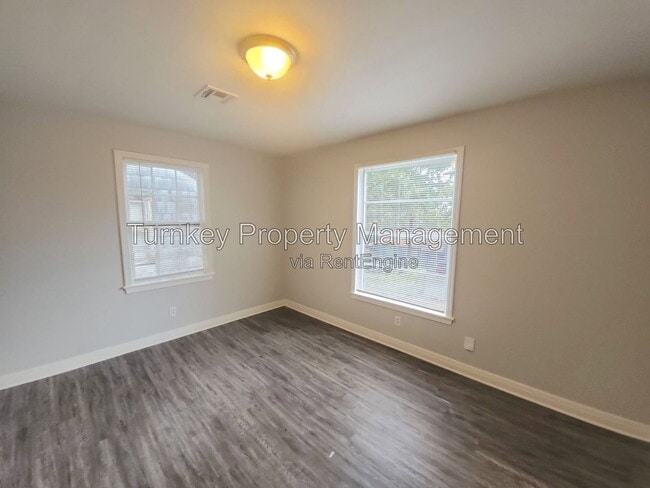 Building Photo - 5316 Wood St