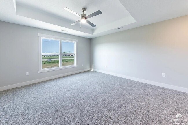Foto del edificio - Open-Concept Modern 3 Bedroom, 3 bathroom house