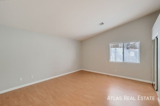 Foto del edificio - 4443 Donica Rose Ct