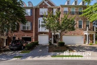 Building Photo - 1771 Highlands View Dr