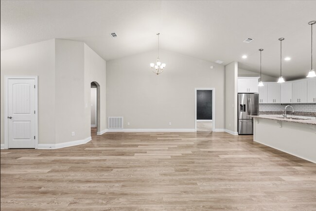 Foto del edificio - 5891 Anderson Ln