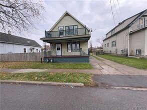 Building Photo - 143 Reo Ave