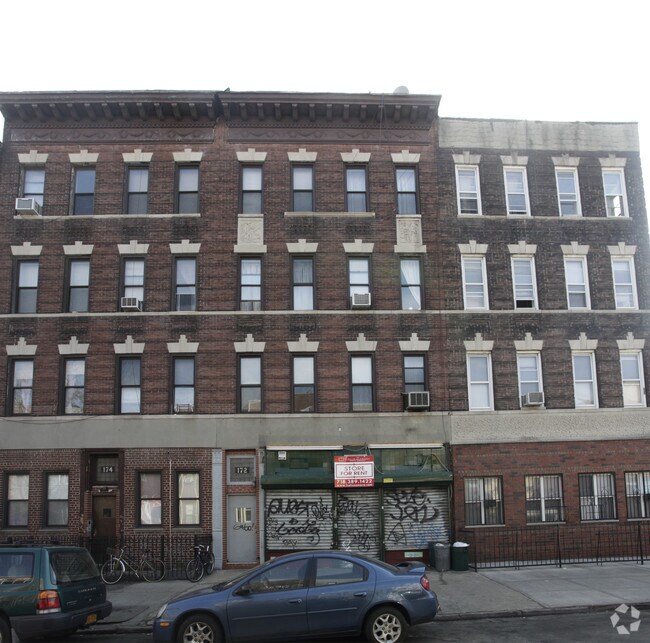 Building Photo - 172 Norman Ave