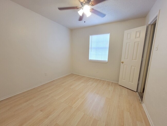 Building Photo - 3 bedroom 2 bath in Central Lubbock