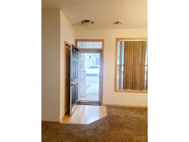 Building Photo - 3049 Chamberlain St