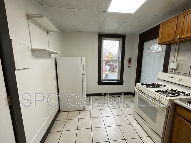 Foto del edificio - 245 W Jackson St