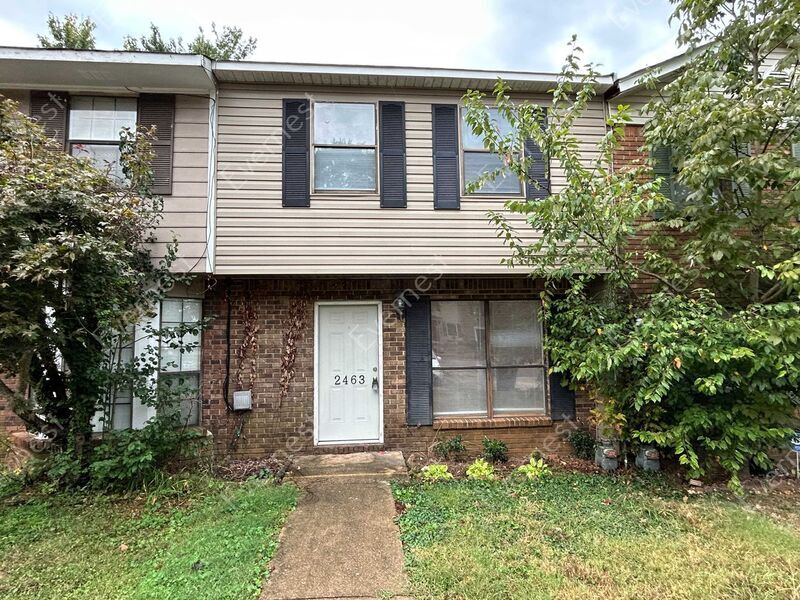 Primary Photo - 2463 Hampstead Dr