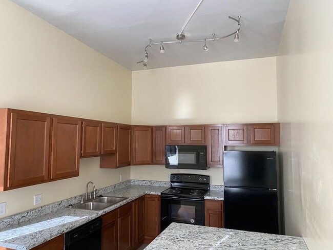 Foto del edificio - 642 Philadelphia St