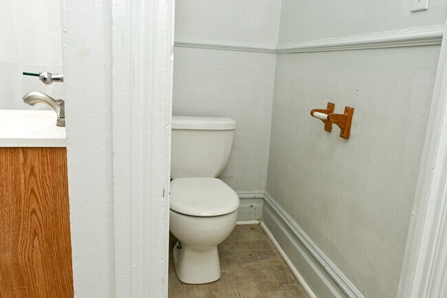 Foto del edificio - 246 W 100 S