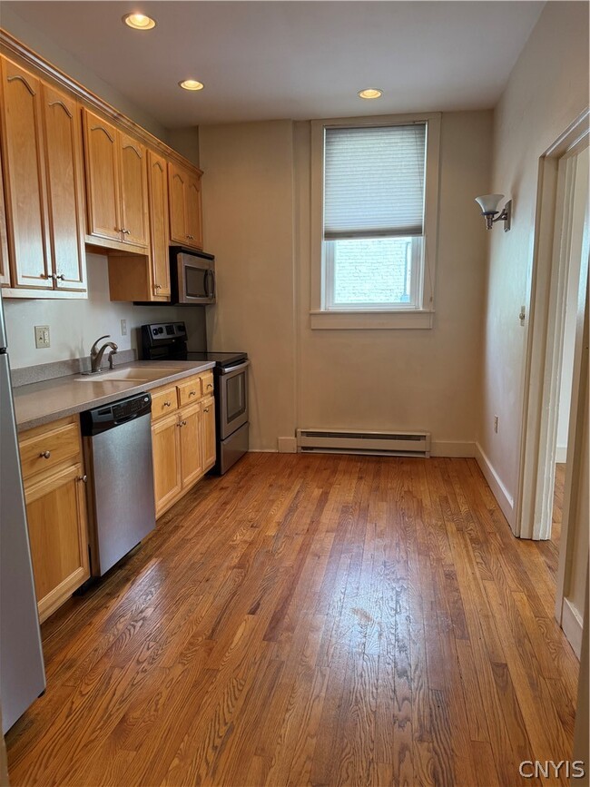 Foto del edificio - 137 S Peterboro St