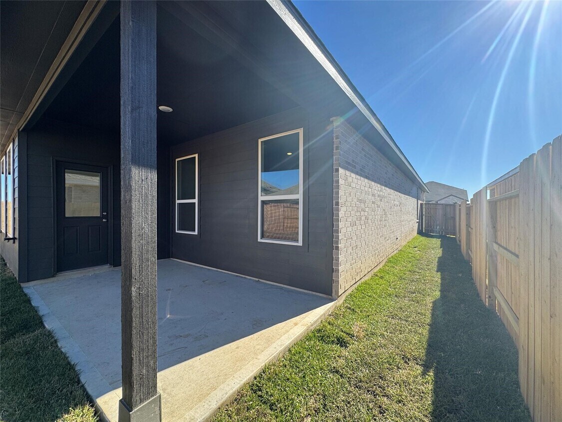 Foto del edificio - 26606 Foxtail Fern Dr