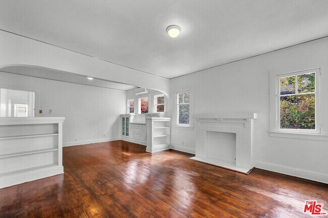 Building Photo - 708 Boccaccio Ave