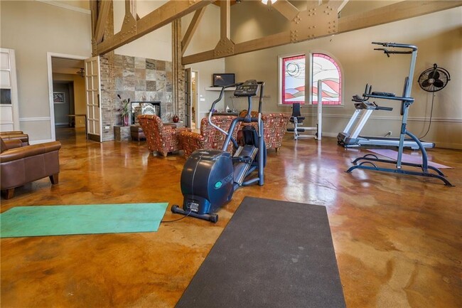 Foto del edificio - 8888 Tallwood Dr