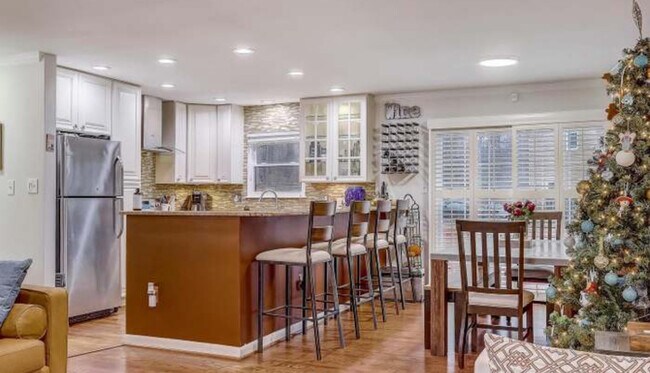 Foto del edificio - 5101 Wiley St