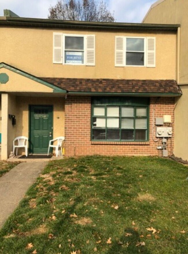 Building Photo - 2203 Pileggi Rd