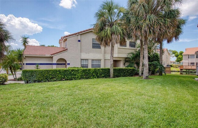 Building Photo - 10410 La Mirage Ct