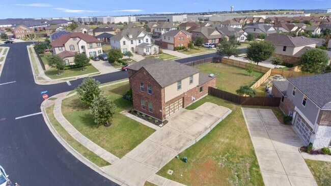 Foto del edificio - 18601 Pencil Cactus Dr