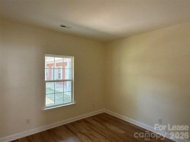 Foto del edificio - 7045 Somerset Springs Dr