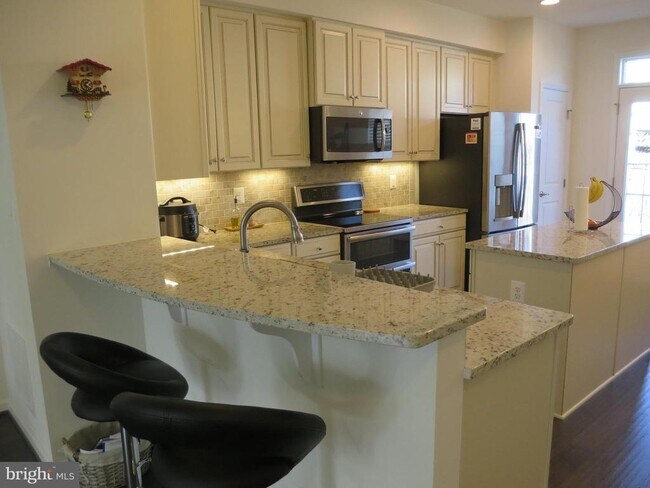 Foto del edificio - 1710 Featherstone Rd