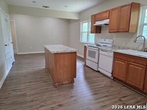 Building Photo - 727 Menefee Blvd