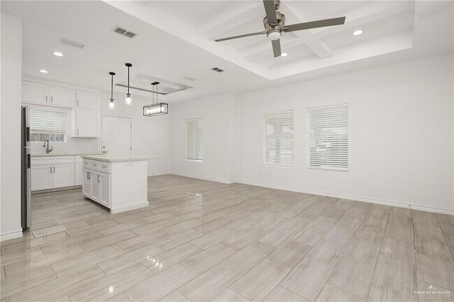 Foto del edificio - 913 W Kohala Ave