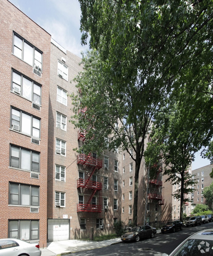 Building Photo - 2275 Barker Ave