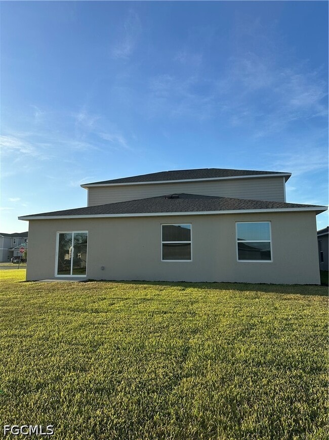 Building Photo - 11902 Savanna Lks Blvd