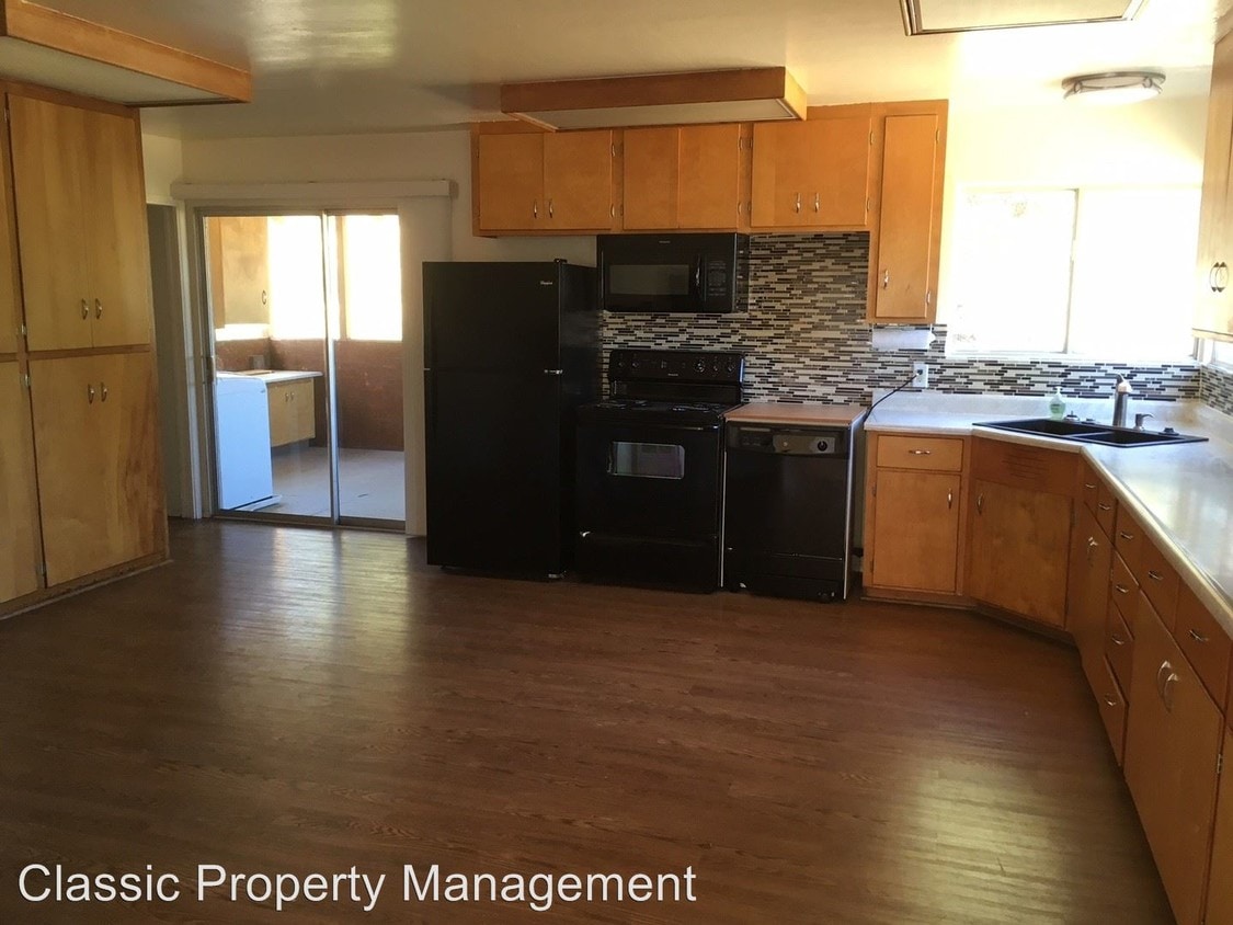 Primary Photo - 4 br, 2.5 bath House - 5090 Allred Road