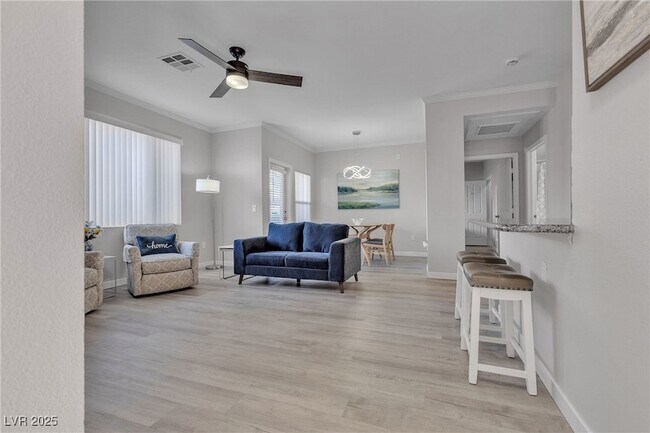 Foto del edificio - 2900 Sunridge Heights Pkwy